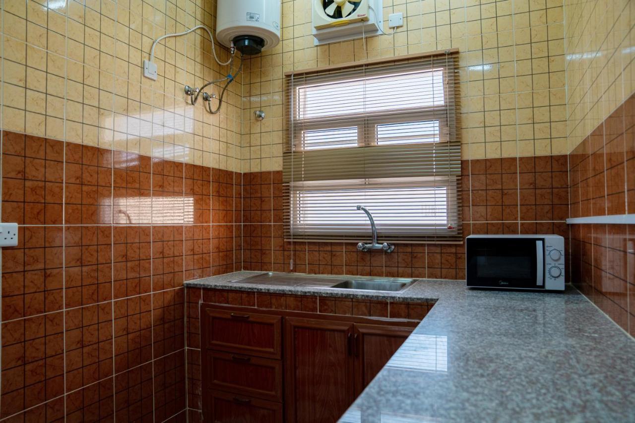 Arkan Al Barzah Hotel Apartment 수르 외부 사진